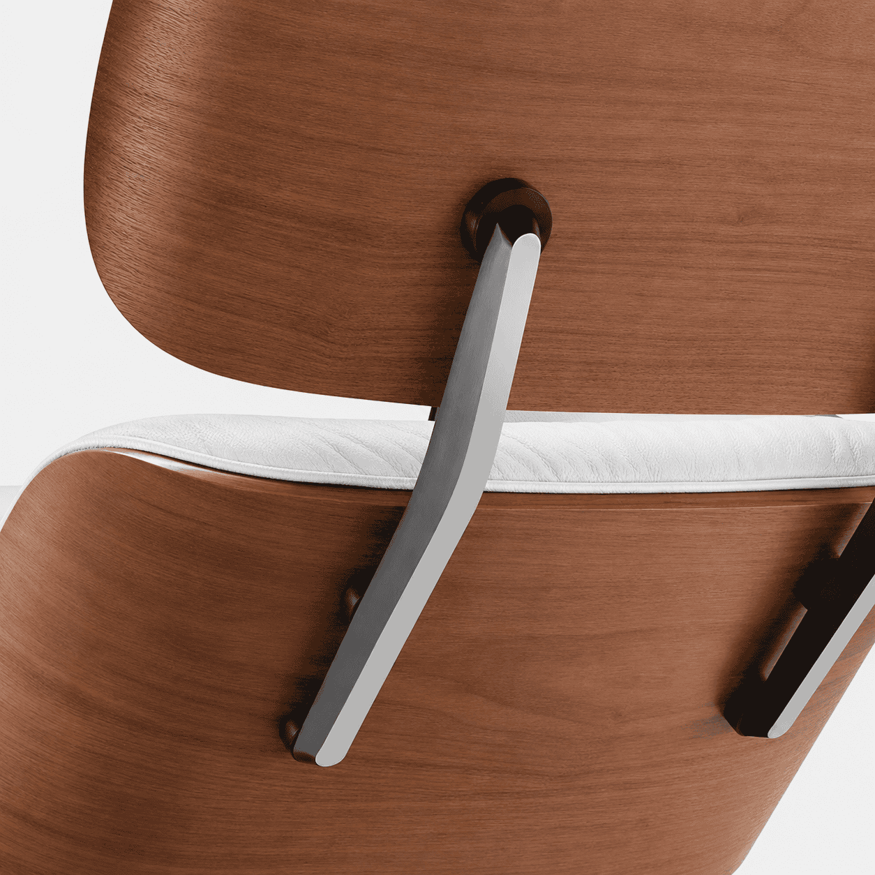 Lounge Chair Wit Walnoot XL en Ottoman
